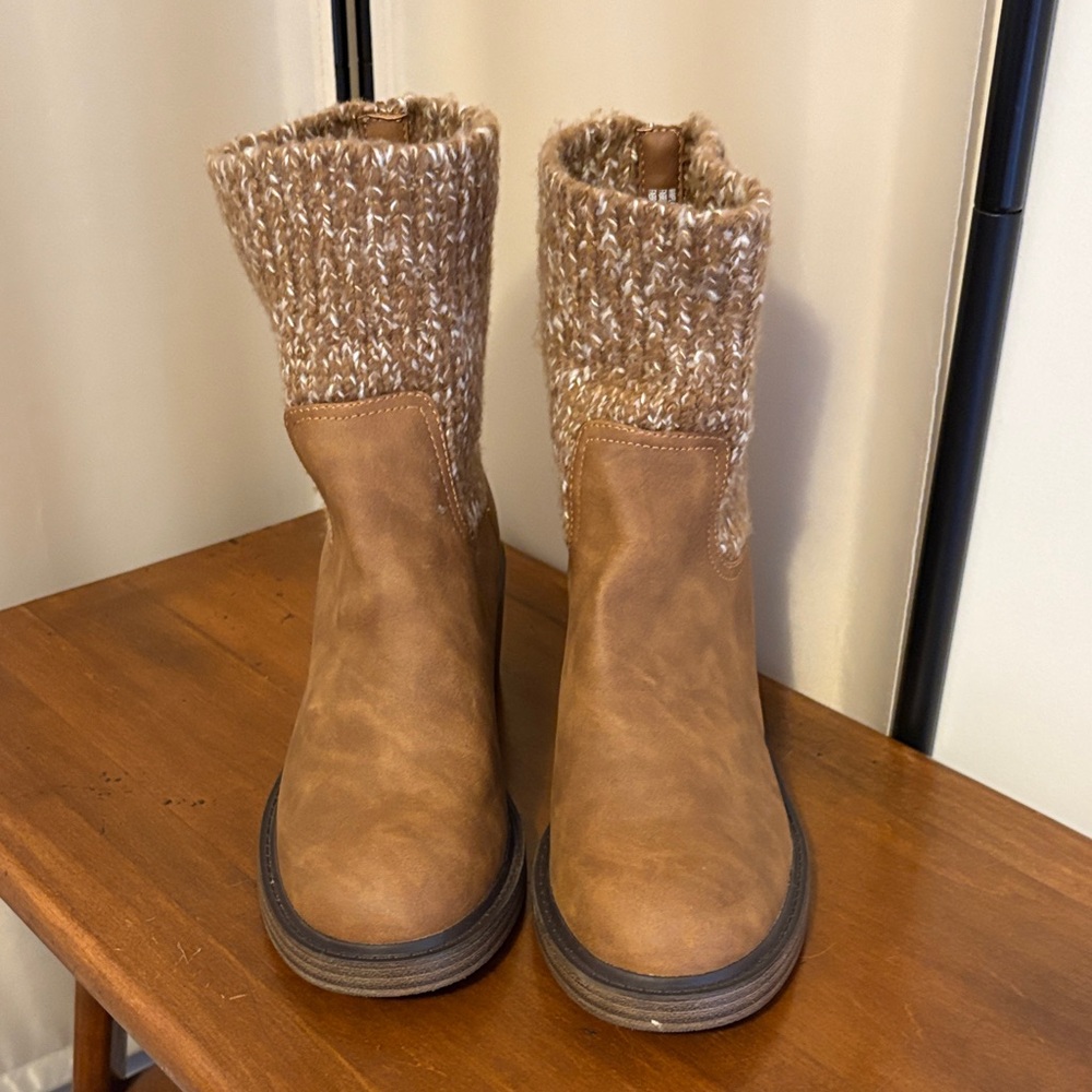 Warm Tan Knit Cuff Winter Boots